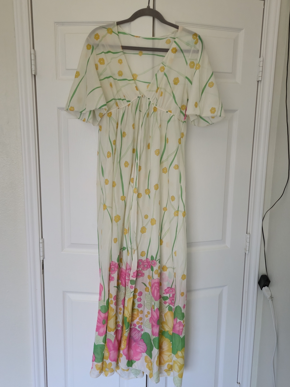 VTG Lorraine Sheer Floral Maxi Robe Cover Up Large Pink Yellow